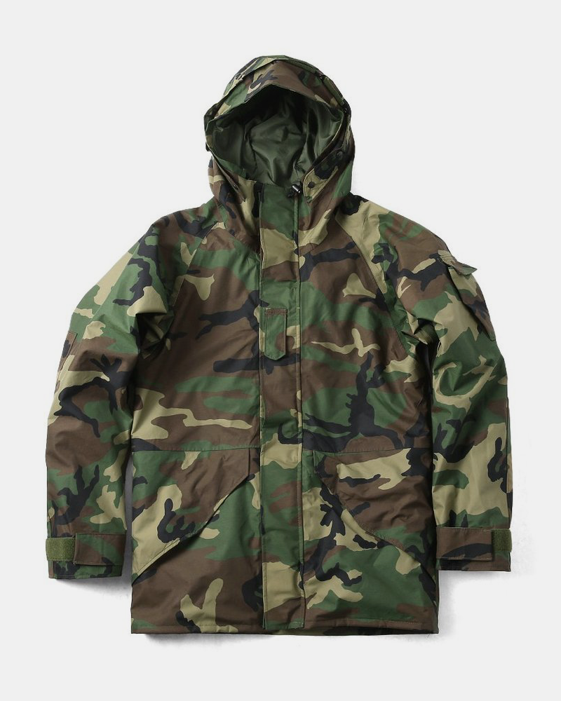 U.S. Army ECWCS Gen I Cold Weather Gore-Tex Parka Woodland | AT U.S. Army ECWCS Gen I Cold Weather Gore-Tex Parka Woodland | AT