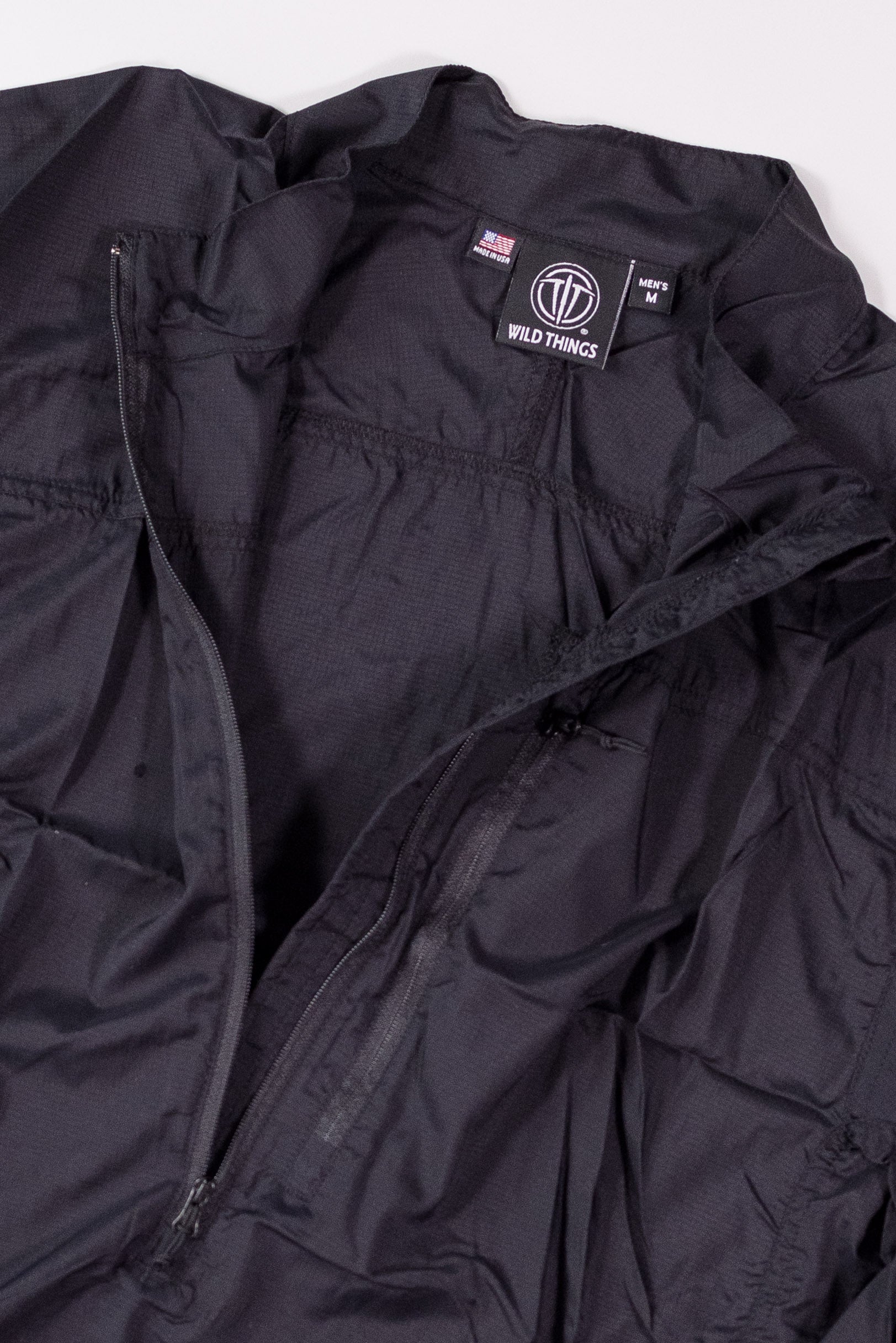 未使用品WILD THINGS WIND SHIRT PULL OVER USA Wild Things Tactical Level 4 Wind Shirt / Black | AT EASE SHOP
