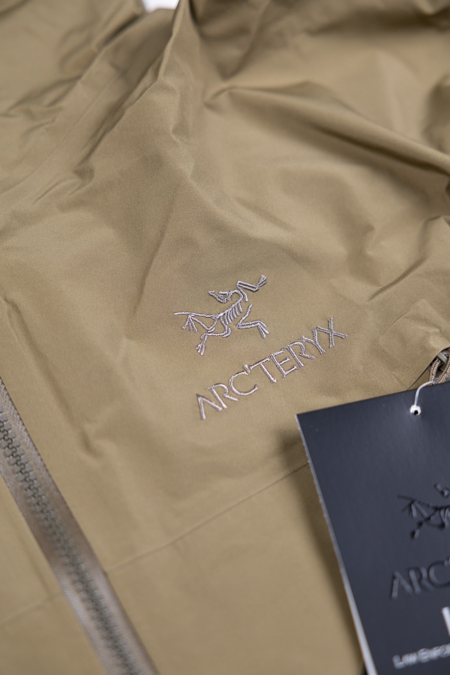 Alpha Jacket Mens Gen2.2 – Crocodile | 七洋交産株式会社