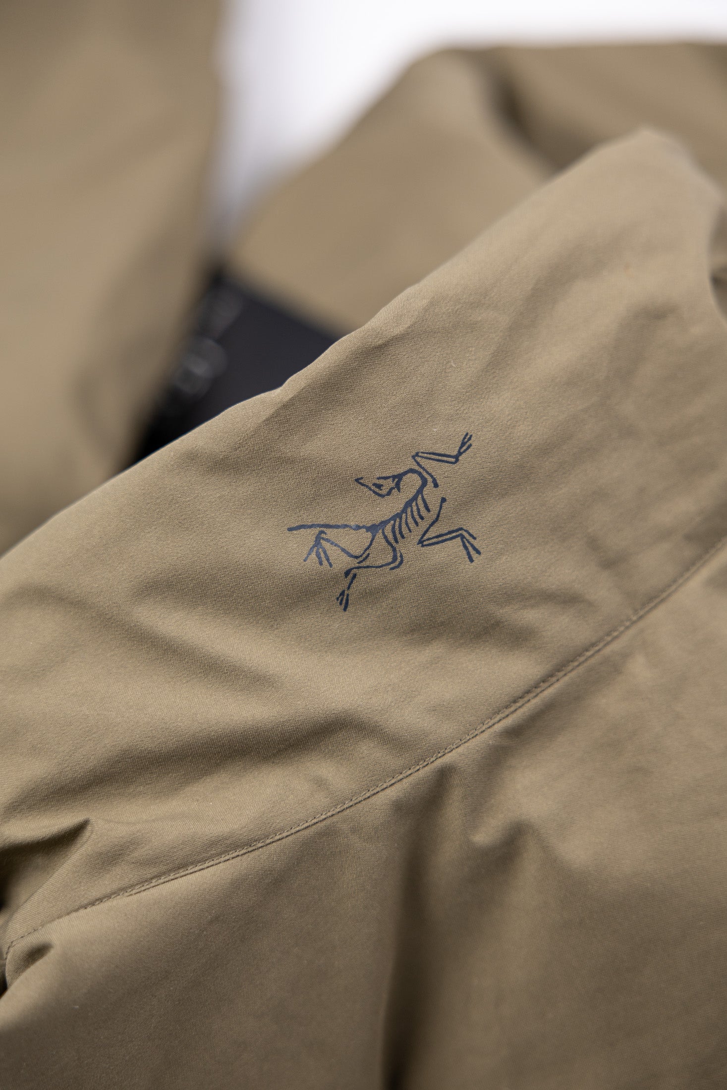 arcteryx-leaf-fusion-jacket-