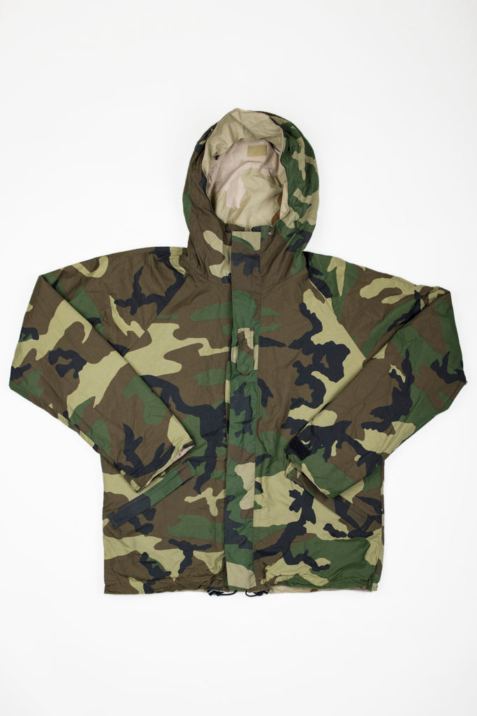 U.S. Army Reversible Gore-Tex Jacket Desert to Woodland Camouflage