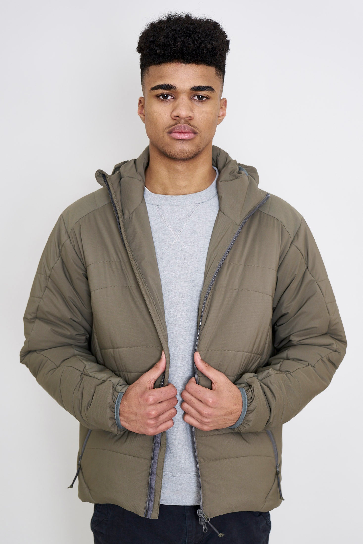 Tilak-MIG-Ketil-khaki-1_1467x.